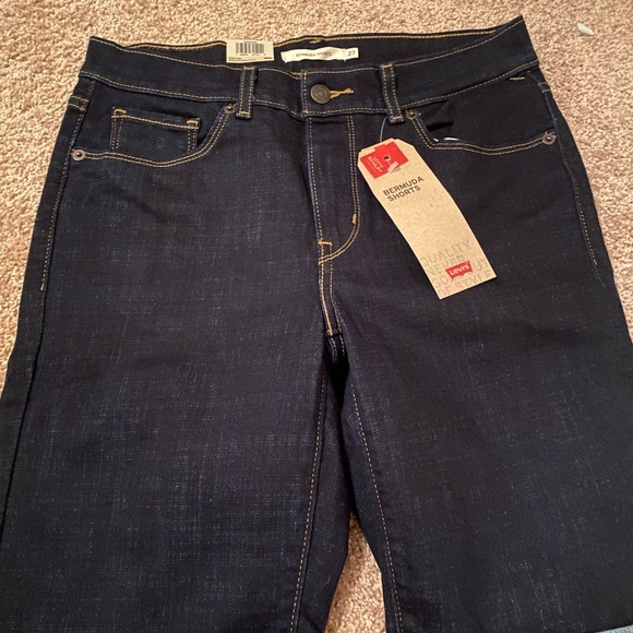 Levi’s Bermuda shorts - Picture 3 of 4